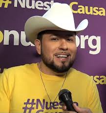 Robert Tapia's Instagram, Twitter & Facebook