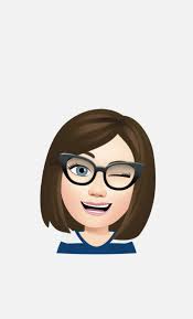 To oficjalne — mam 35 lat. 15-letnia Monika pomyślałaby pewnie: “Biedny  stary człowiek u schyłku swojego życia”. Patrzę właśnie przez okno. Pada  deszcz, dzieci siedzą na tarasie, ja mam w ręku kubek