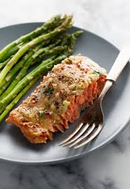 Garlic Butter Baked Salmon In Foil Recipe Little Spice Jar Recipe Baked Salmon Baked Salmon Recipes Healthy Baked Fish Recipes