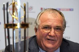 Blues President Geoff Irvine to stand down at the end of the season