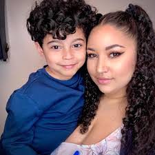 Selena King's Instagram, Twitter & Facebook