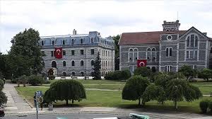 Bulu, 2 ocak 2021 tarihinde başladığı boğaziçi üniversitesi rektörlük görevine 15 temmuz 2021 günü veda etti. Bogazici Universitesi Ne Vekaleten Atama Dunya Gazetesi