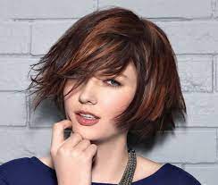 In generale lo shatush sui capelli corti funziona meglio sugli. Degrade Capelli Corti Wdonna It