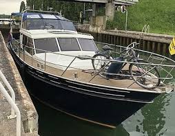 Vedette A Moteur A Vendre Bateaux Bateaux De Plaisance Bateau