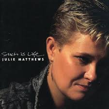 Such Is Life: Julie Matthews: Amazon.es: CD y vinilos}