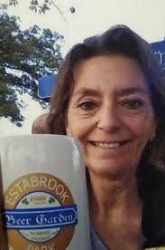 Lauri Perez's Instagram, Twitter & Facebook