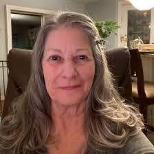 Laurie Herbert's Instagram, Twitter & Facebook