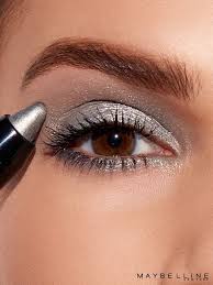 10 Eyeshadow Trends That Are Not Your Typical Smokey Eye Society19 Uk Goz Fari Maybelline Color Tattoo Goz Kalemi
