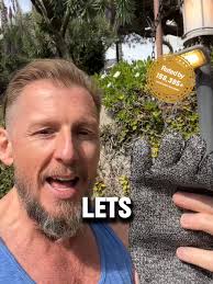 Is it better to run with or without socks?