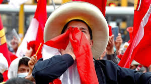 Along peru's west coast is a narrow strip of desert 1,555 miles (2,500 kilometers) long. Stichwahl In Peru Der Linksradikale Pedro Castillo Liegt Vorne