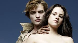 Kristen Stewart And Robert Pattinson In Twilight 750x1334 Iphone 8 7 6 6s Wallpaper Background Picture Image Kristen stewart bella swan the twilight saga film, kristen stewart, kristen stewart png clipart.