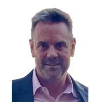 Jenifer Maxwell's Instagram, Twitter & Facebook