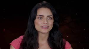 Aislinn derbez confesó la razón de su separación de. Aislinn Derbez Miss Bala Youtube
