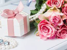 Cool gifts from prezzybox with fast uk delivery! Heart Warming Gifts To Surprise Your Loved Ones