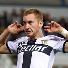 Dejan kulusevski (born 25 april 2000) is a swedish footballer who plays as a right winger for italian club juventus, and the sweden national team. Juventus Agree Deal To Sign 19 Year Old Midfielder Dejan Kulusevski For 30m Transfer Window The Guardian