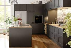 Peinture cuisine avec meubles blancs 30 idées inspirantes. Quelle Couleur De Mur Pour Une Cuisine Grise Nos Idees Blog But