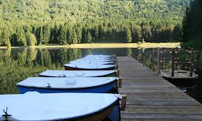 Lacul sfânta ana este cea mai splendidă comoară naturală a ţinutului secuiesc, fiind unicul lac vulcanic din europa centrală şi de est, format pe fundul craterului sudic al masivului ciomatu. Å£inutul Secuiesc Ce Se Poate Vizita In Covasna Si Harghita Si Cateva Idei De Cazare Natalia Dabija