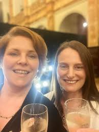 Christine Armstrong (@Christi89256596)