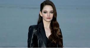 Breaking dawn ‑ part 2, the highly anticipated final installment of the twilight movie series, hits theaters friday, and stephenie . Mackenzie Foy Quiz Test About Bio Birthday Net Worth Height Quiz Accurate Personality Test Trivia Ultimate Game Questions Answers Quizzcreator Com