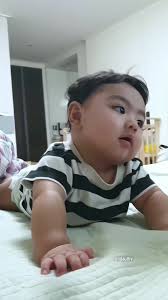 So cute ✌🏻😉👶🏻💜 #babysuho #bts #army #xuhuong #fyp #viral #dauthv