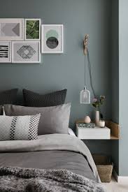 Le Smoky Kaki La Couleur Qui M Inspire En 2020 Chambre A Coucher Gris Deco Chambre Vert Peindre Une Chambre A Coucher