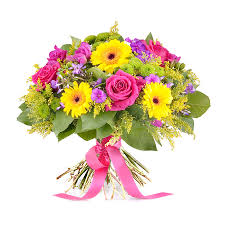 Ontwerpt bloemwerk voor evenementen, bruiloften, beurzen. Levering Van Bloemen Aan Huis Door Gift Be