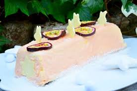 Recette De Buche Exotique A La Mangue Passion Coco La Recette Facile Recette Recette Buche Faire Fondre Du Chocolat Recette Dessert