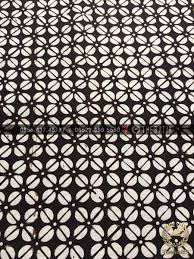 Ini adalah ornament yang sekilas seperti motif kain batik. Lukisan Corak Batik Hitam Putih Cikimm Com