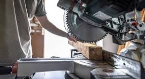 What Are The Advantages of a Wood Cutting Machine? - Hup Hong ...