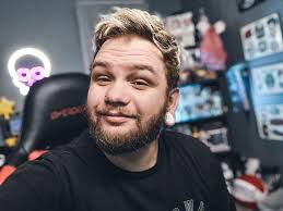 roast conversation in a social media group