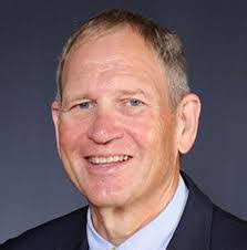 Michael Loza's Instagram, Twitter & Facebook