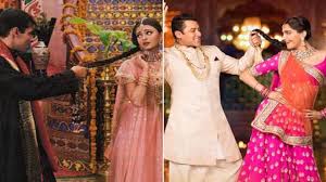 Showbiz Weekly Roundup: Aishwarya Rai Bachchan'S Purple Lips & Salman  Khan'S Wedding Continue To Make News! | India.Com