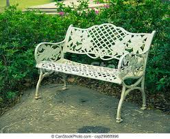 Metall ohne.lehnen / weiße vintage haken aus. Weisse Bank Im Garten Vintage Stil Canstock