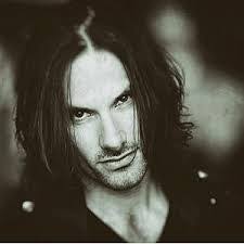 Darren Killeen's Instagram, Twitter & Facebook