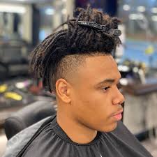 Another day in the office, book with the link in bio 📖 #icutpro  #barberlife #barbershopconnect #barbermob #behindthechair #haircut #hair  #barbershopflow #barberlove #barberlifestyle #menshair #barbers #skinfade  #barberworld #fashionstyle