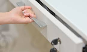 10 Conseils Pour Reparer Les Portes Et Les Tiroirs Trucs Pratiques