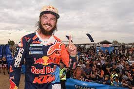 Toby price winner of the 2015 tatts finke desert race. Finke Desert Race Champion Rider Toby Price Wins Motorbikes Title For The Sixth Time Abc News