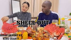 A seashell or sea shell, also known simply as a shell, is a hard, protective outer layer usually created by an animal that lives in the sea. Bahaya Video Pertarungan Manusia Dan Ketam Nipah Mukbang Malaysia Uncle Crab Shellout Invidious