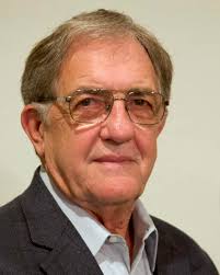 Dwayne Williams receives HAI's W.A. "Dub" Blessing Flight Instructor of the  Year Award