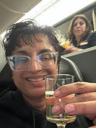 Leanne Crocker's Instagram, Twitter & Facebook