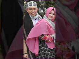 Abuya uci sangat dekat dengan sosok gus dur. Guru Besar Abah Haji Uci Turtusi Youtube