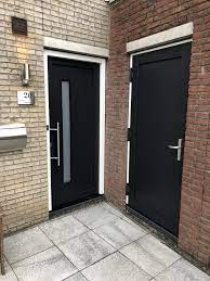 kunststof deuren met paneel the doors ramen en kozijnen deuren
