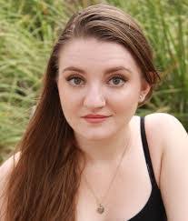 Elena Klein's Instagram, Twitter & Facebook