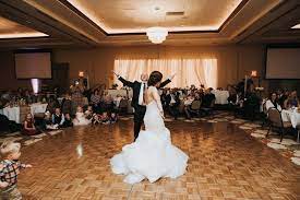Iowa Wedding Photographer Justi Sam Married In Waterloo Iowa Wedding Photographer Chelsea Dawn Weddings Iowa Wedding Venues Wedding Photographers Wedding