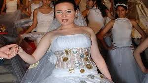 خطوبة مي عز الدين وزوجها