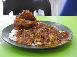 Beratur panjang menanti untuk order nasi kandar di deen maju penang. Mypenang