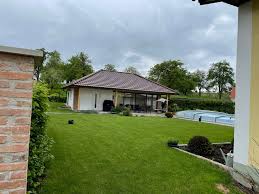 Das kinderspielhaus tao aus holz für kinder ab 3 jahren wird mit gartenhaus zum selbstabbau und selbstsbholen1, wir haben noch ein fenster wie abgebildet. Gartenhaus Modern Mit Glasschiebewanden In Oberosterreich