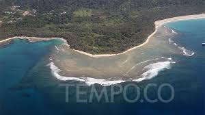 Gempa berkekuatan magnitudo 7,2 mengguncang perairan sumatera utara di 141 kilometer barat daya nias barat. Gempa Nias Dari Zona Megathrust Bmkg Potensi Tsunami Nihil Tekno Tempo Co
