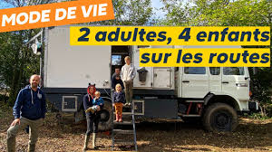 Nous préparons un camping car poids lourd offroad pour un long voyage. The Vadrouilleurs For Reveur Une Famille Nombreuse Dans Un Camion 4x4 Youtube