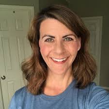 Ellie Spaulding's Instagram, Twitter & Facebook